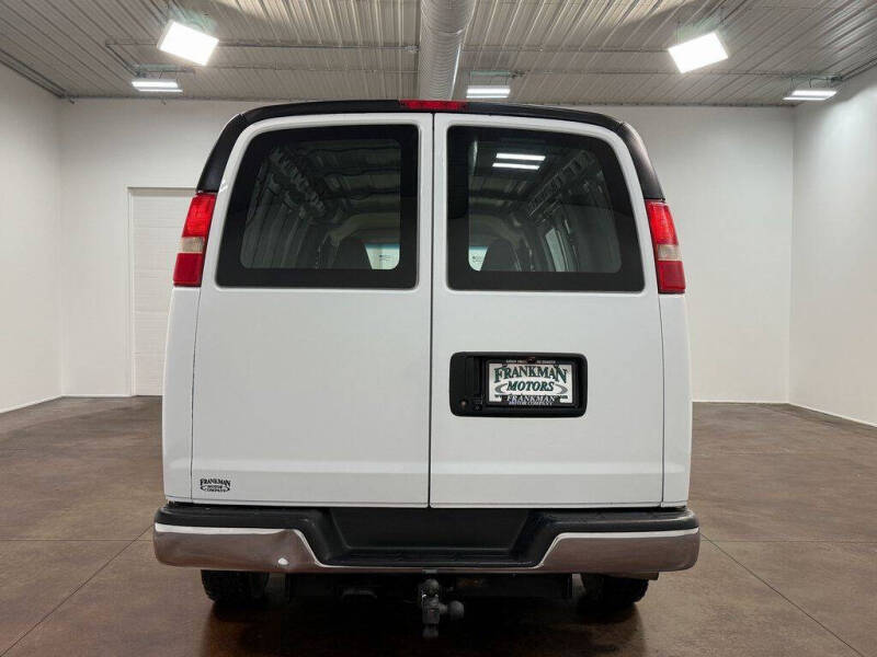 2017 GMC Savana 2500
