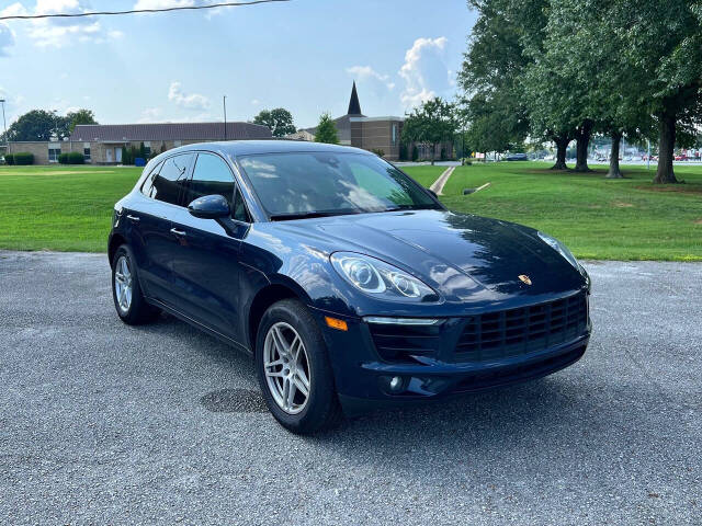 2017 Porsche Macan for sale at EAUTO LLC in Decatur, AL