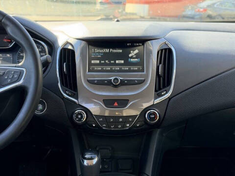 2017 Chevrolet Cruze LT Auto