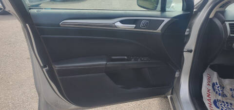 2017 Ford Fusion SE