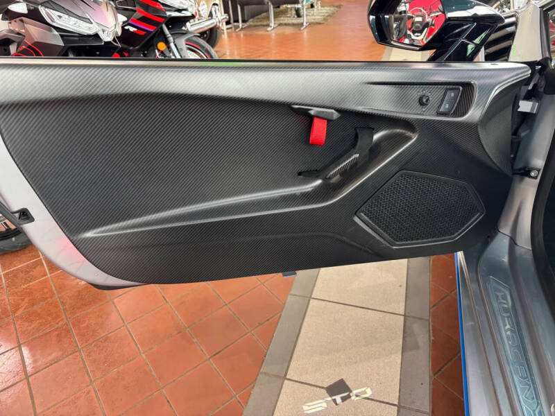 2023 Lamborghini Huracan STO