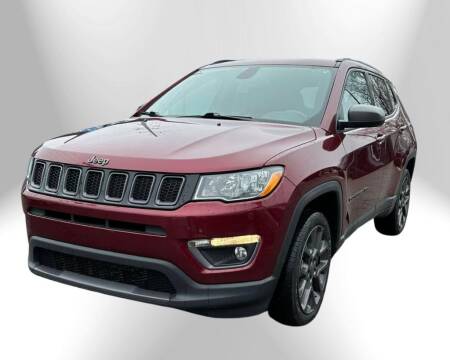 2021 Jeep Compass for sale at R&R Car Company in Mount Clemens MI