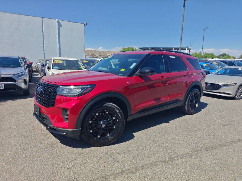 2025 Ford Explorer ST-Line