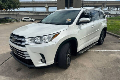 2018 Toyota Highlander for sale at powerful cars auto group llc in Houston TX