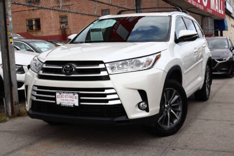 2018 Toyota Highlander for sale at HILLSIDE AUTO MALL INC in Jamaica NY