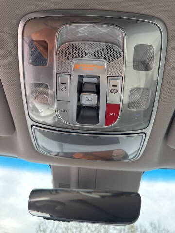 2024 Genesis GV60 Standard