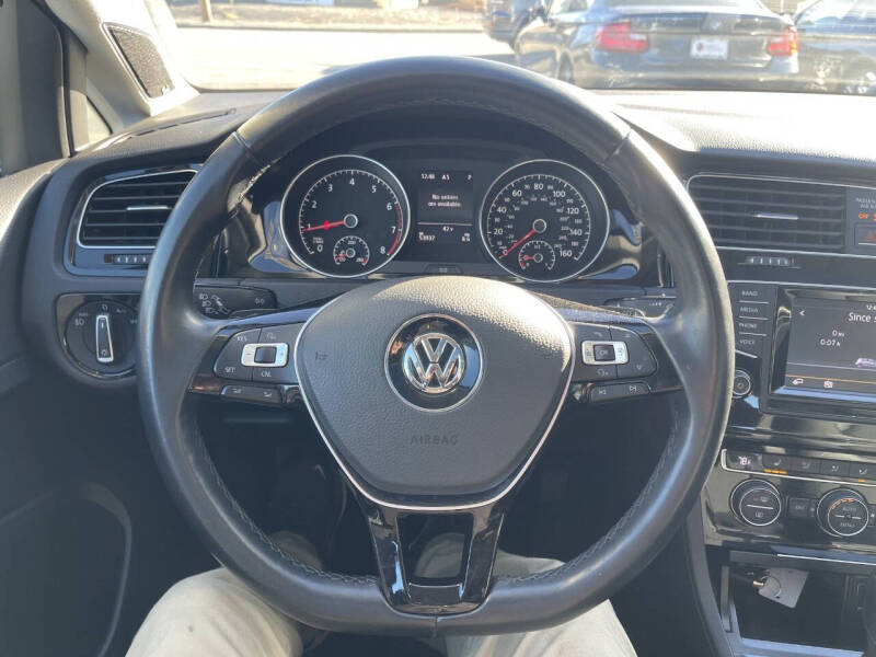 2015 Volkswagen Golf TSI SEL