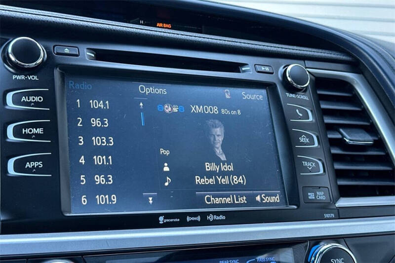 2017 Toyota Highlander XLE