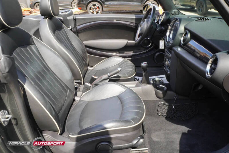 2011 MINI Cooper John Cooper Works