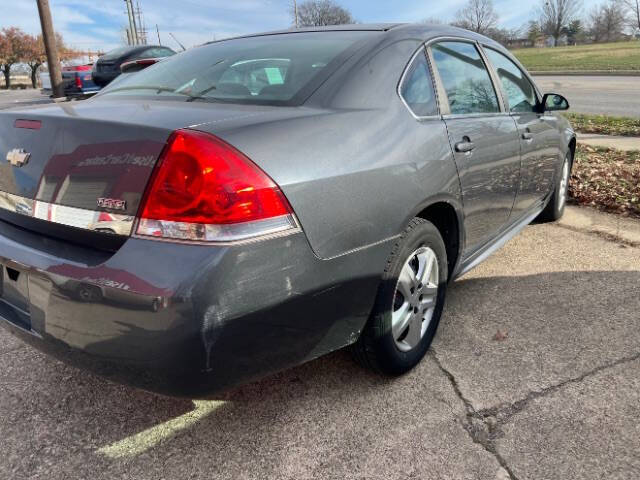 2010 Chevrolet Impala LS photo 2