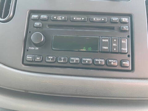 2006 Ford E-Series E-350 SD XLT