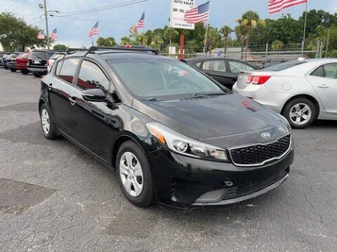 2017 Kia Forte5 LX