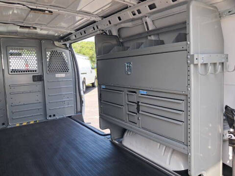 2025 Chevrolet Express 2500
