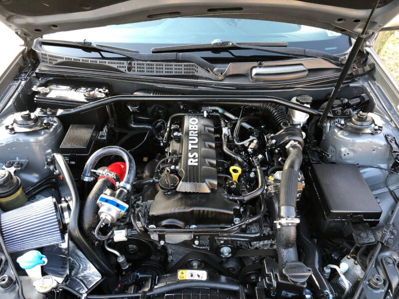 2014 Hyundai Genesis Coupe 2.0T R-Spec
