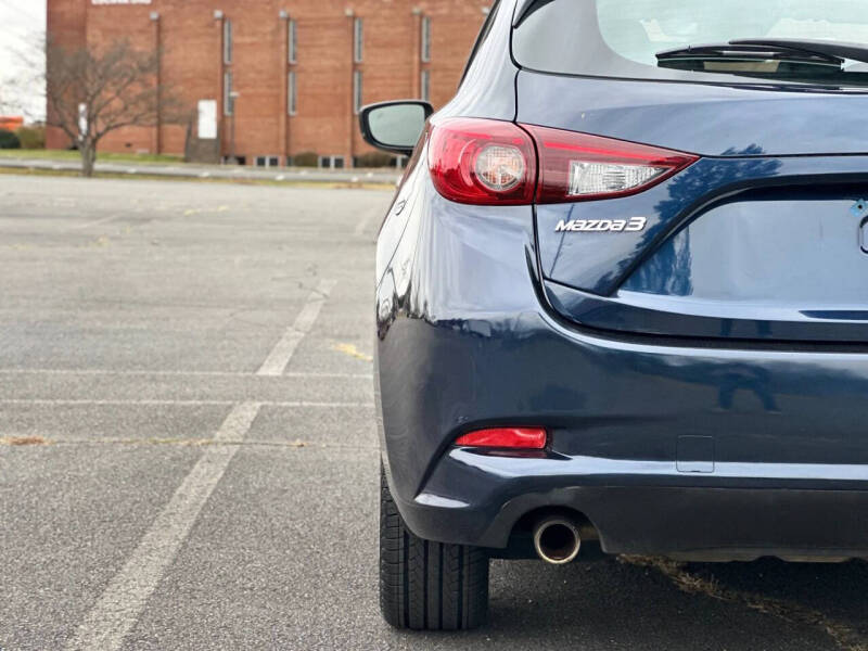 2018 Mazda MAZDA3 Touring