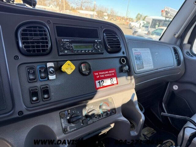 2015 Freightliner M2 106