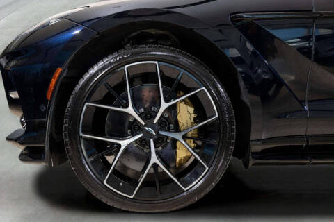 2025 Aston Martin DBX 707