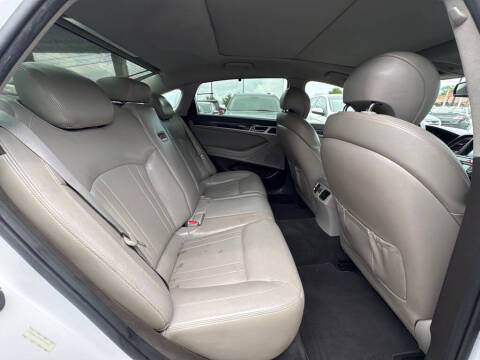 2017 Genesis G80
