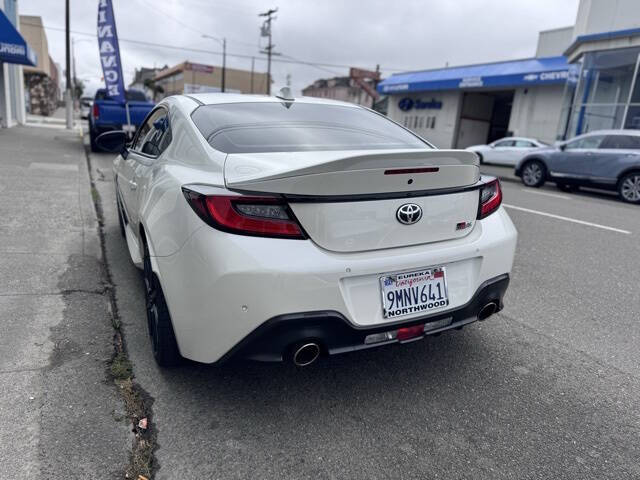 2024 Toyota GR86 Premium