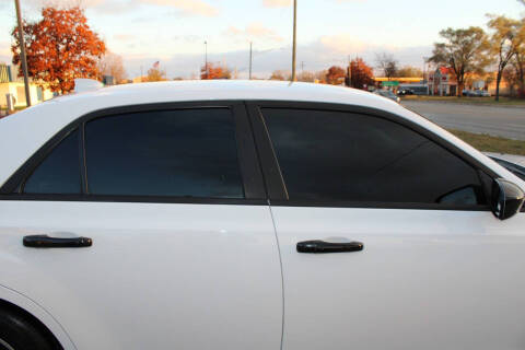 2017 Chrysler 300 Limited