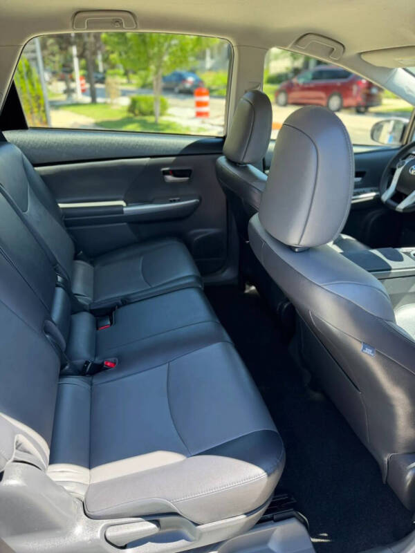 2012 Toyota Prius v