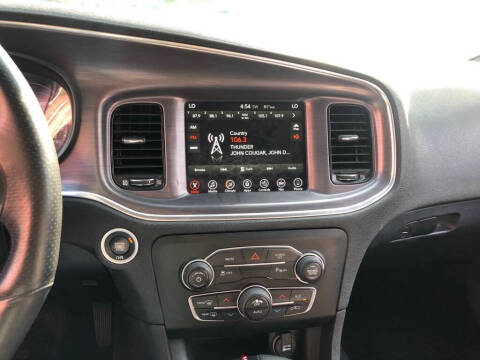 2017 Dodge Charger SXT