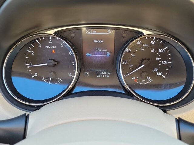 2015 Nissan Rogue SV