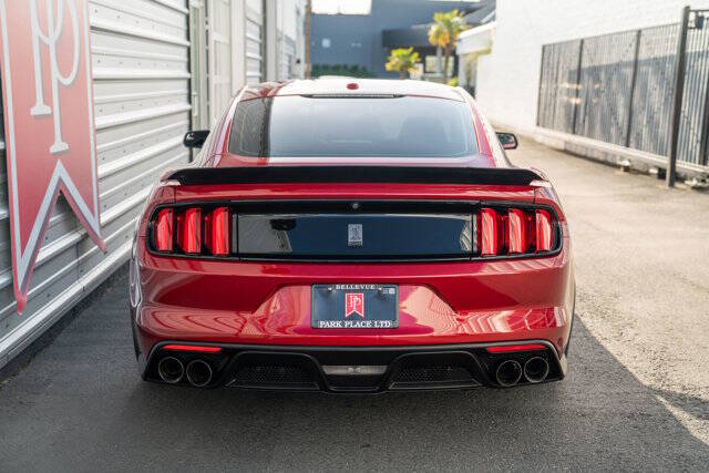 2018 Ford Mustang 42