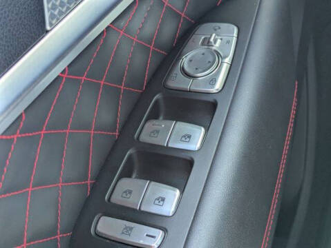 2023 Genesis G70