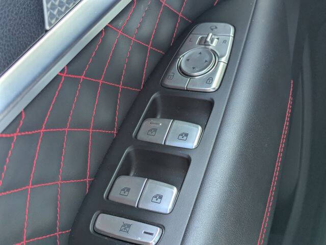 2023 Genesis G70