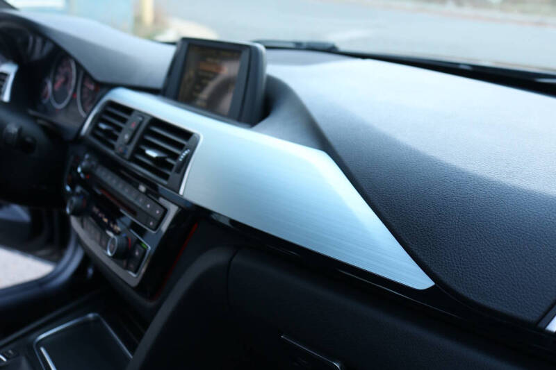 2016 BMW 3 Series 328i