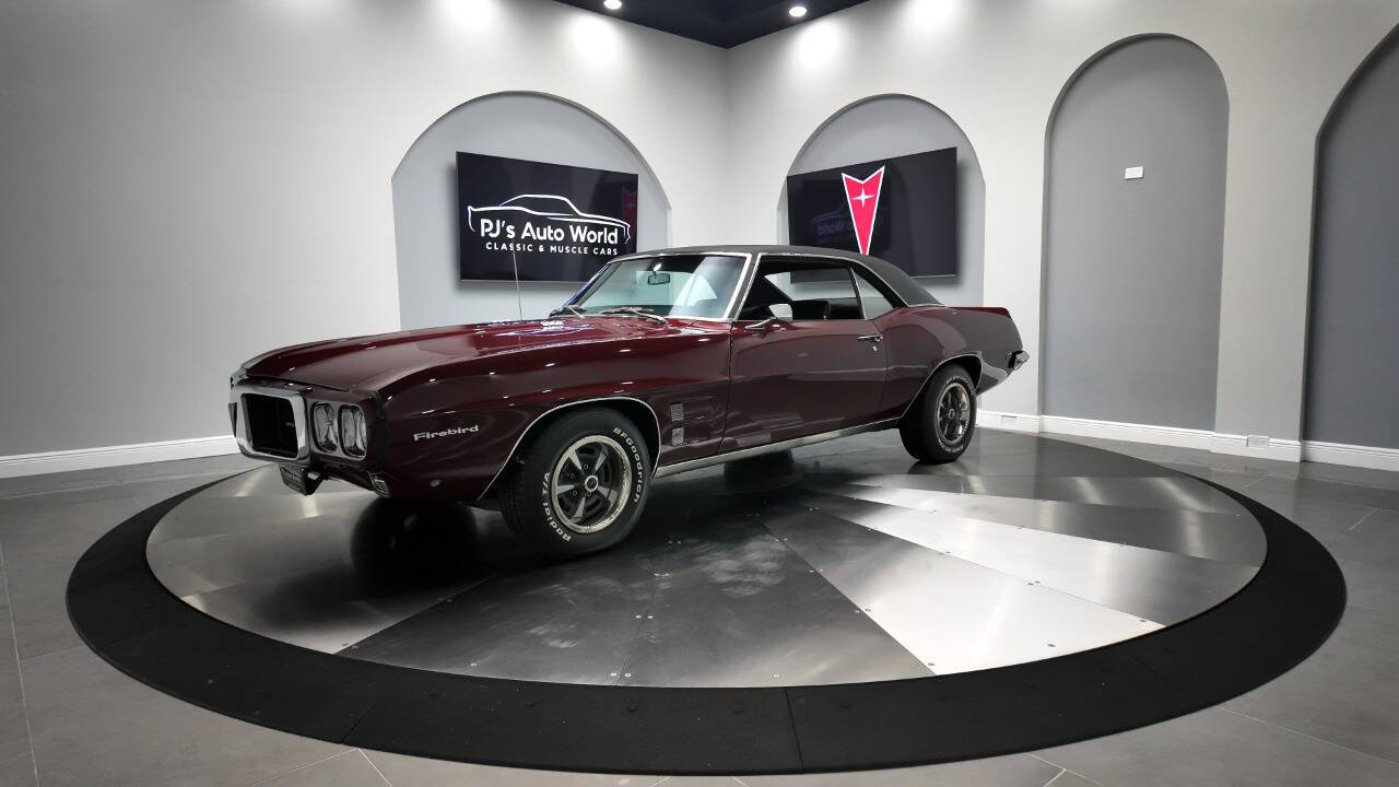 1969 Pontiac Firebird 2