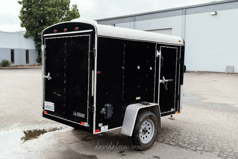 2017 Interstate 1AXLE