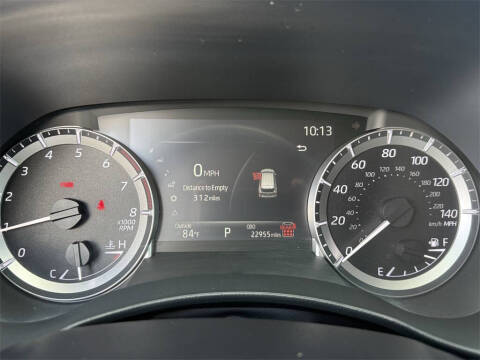 2025 Toyota Highlander LE