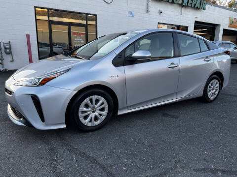 2022 Toyota Prius LE