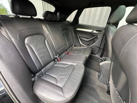 2017 Audi Q3 2.0T Premium