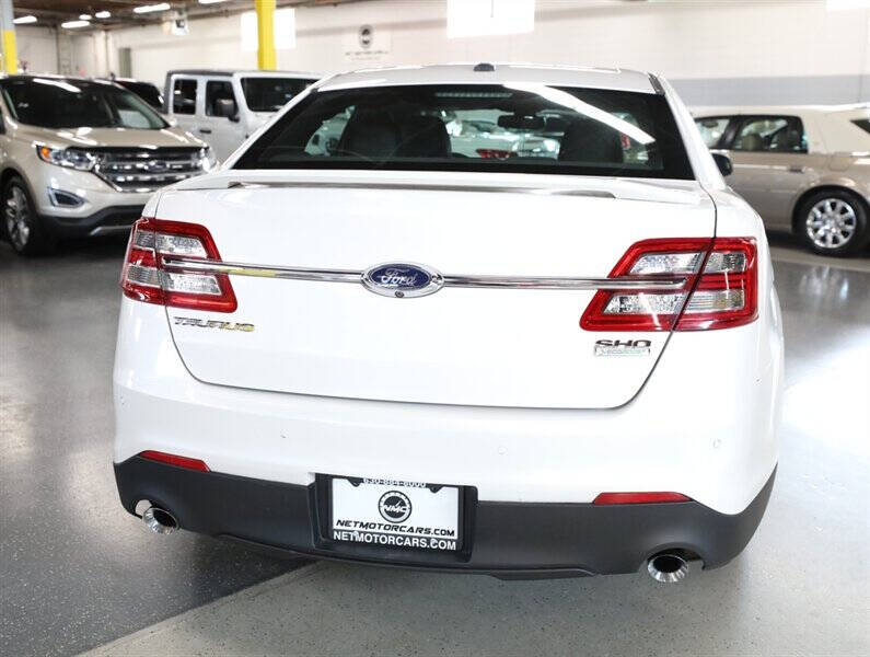 2016 Ford Taurus SHO