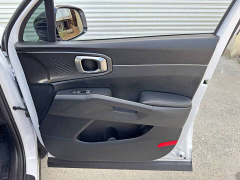 2022 Kia Sorento S