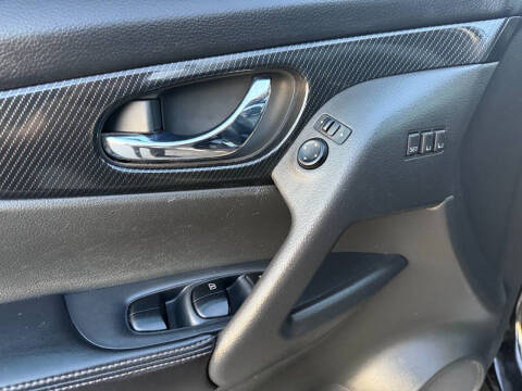 2017 Nissan Rogue Hybrid