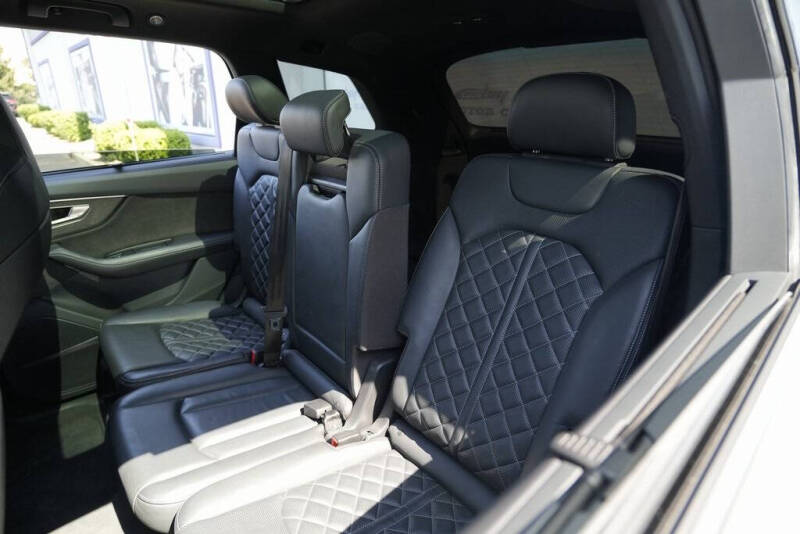 2022 Audi SQ7 4.0T quattro Premium Plus