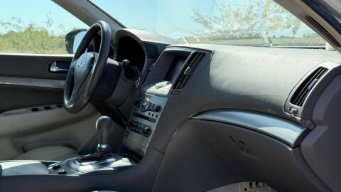 2011 Infiniti G25 Sedan Journey