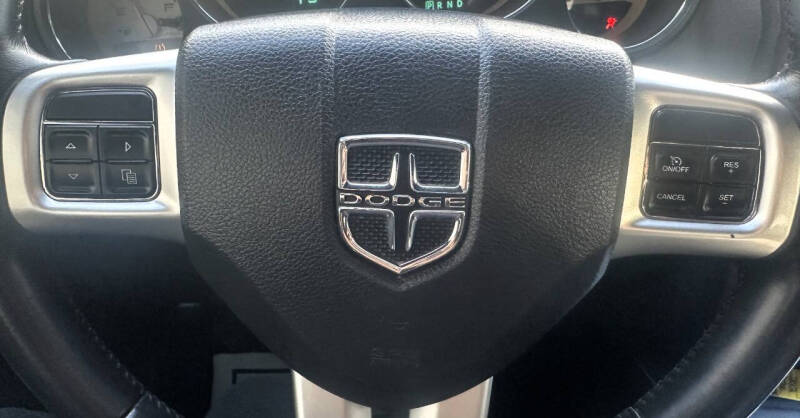 2012 Dodge Challenger SXT