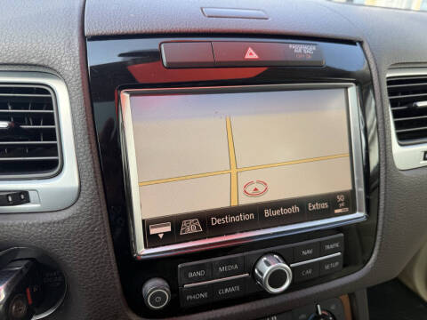 2011 Volkswagen Touareg TDI Executive