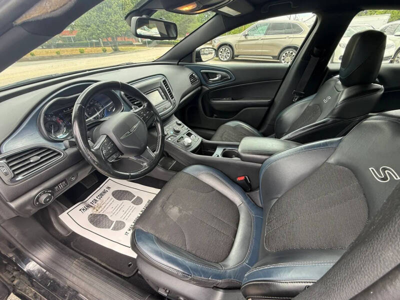 2016 Chrysler 200