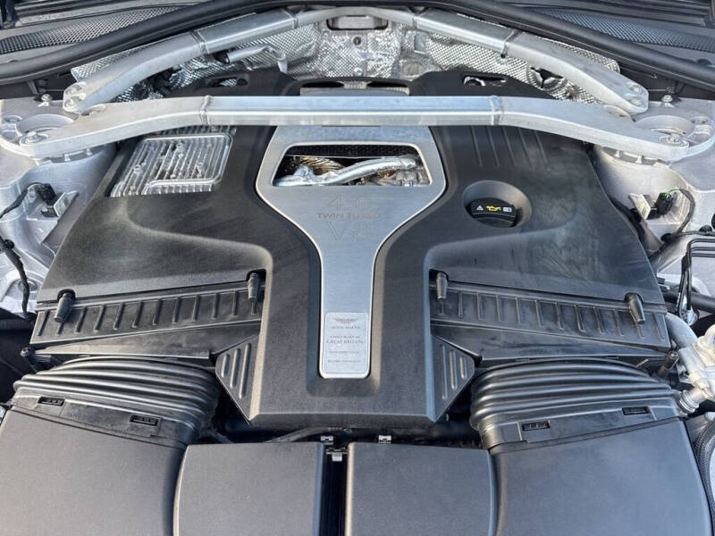 2023 Aston Martin DBX 707