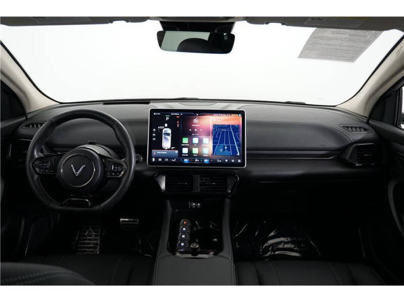 2023 VinFast VF8 Eco City Edition