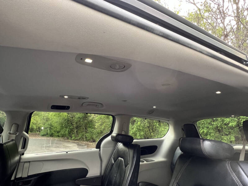 2017 Chrysler Pacifica Touring Plus