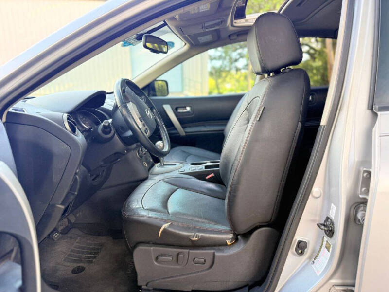 2013 Nissan Rogue SV w/SL Package