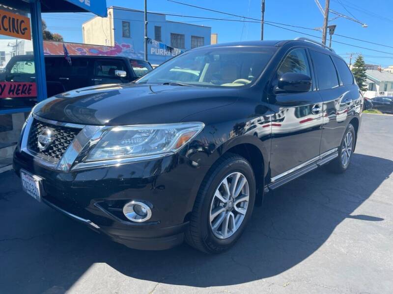 2013 Nissan Pathfinder for sale at ANYTIME 2BUY AUTO LLC in Oceanside CA