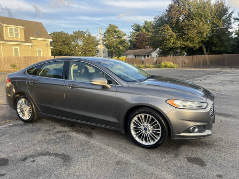2014 Ford Fusion SE